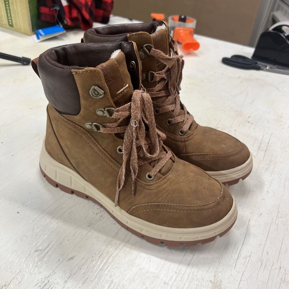 Roxy Alpine Collection Boots Womens Size 7.5 Brown Lined Boot